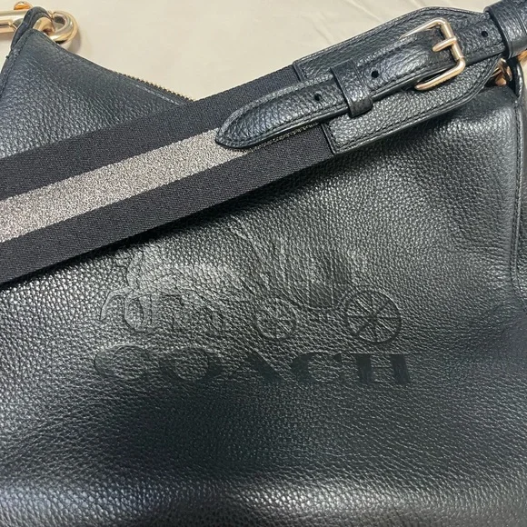 Coach Black Shoulder Bag - Picture 3 of 7
